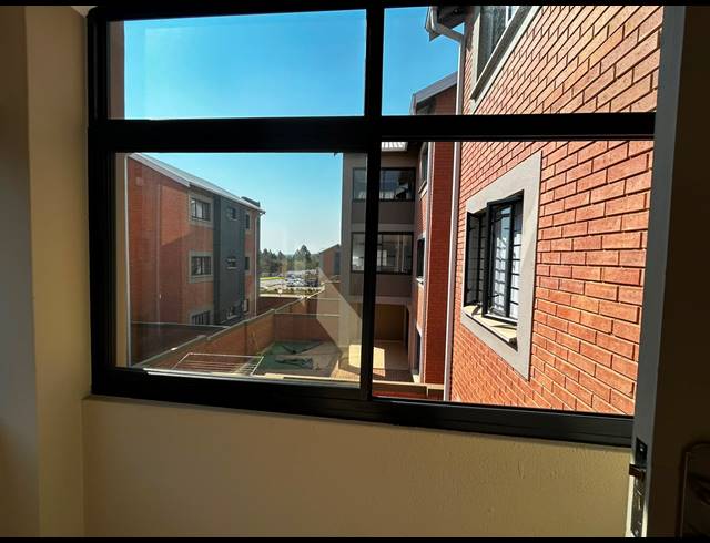 2 BEDROOM APARTMENT TO LET IN MONTANA